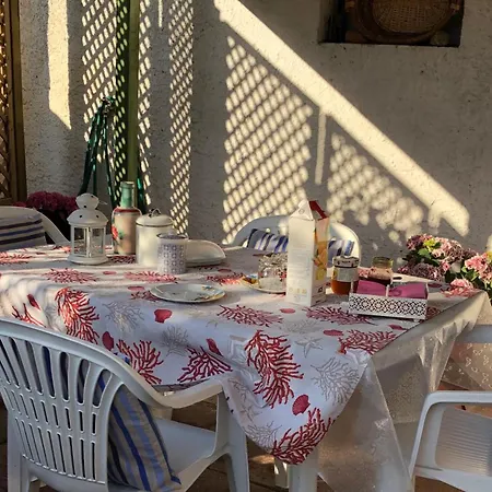 Couette-café La Lantana Nuova 3*